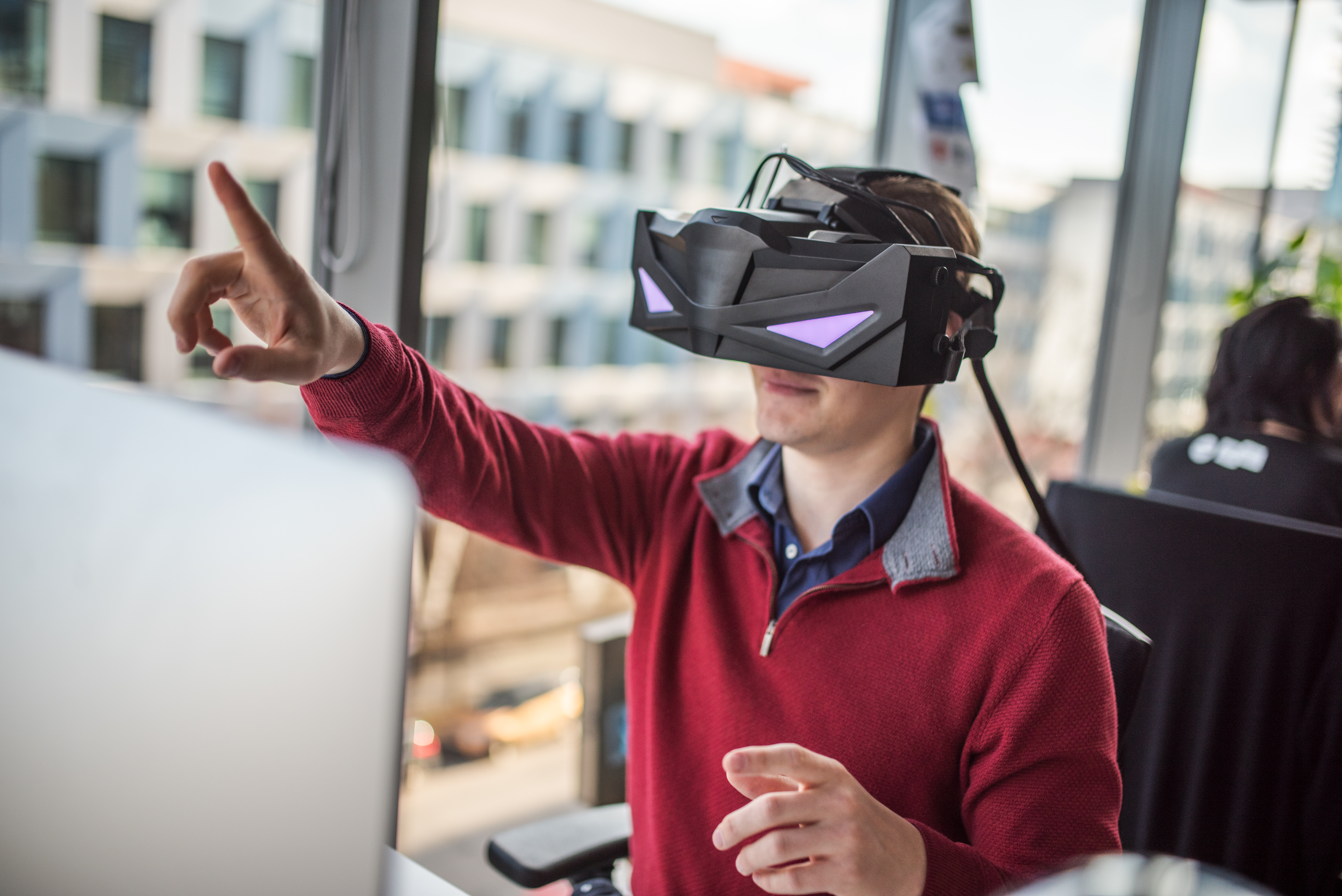 Сайты виар. Виртуальная реальность в образовании. Аудитория виртуальной реальности. Виртуальная реальность в бизнесе. Очки виртуальной реальности в образовании.